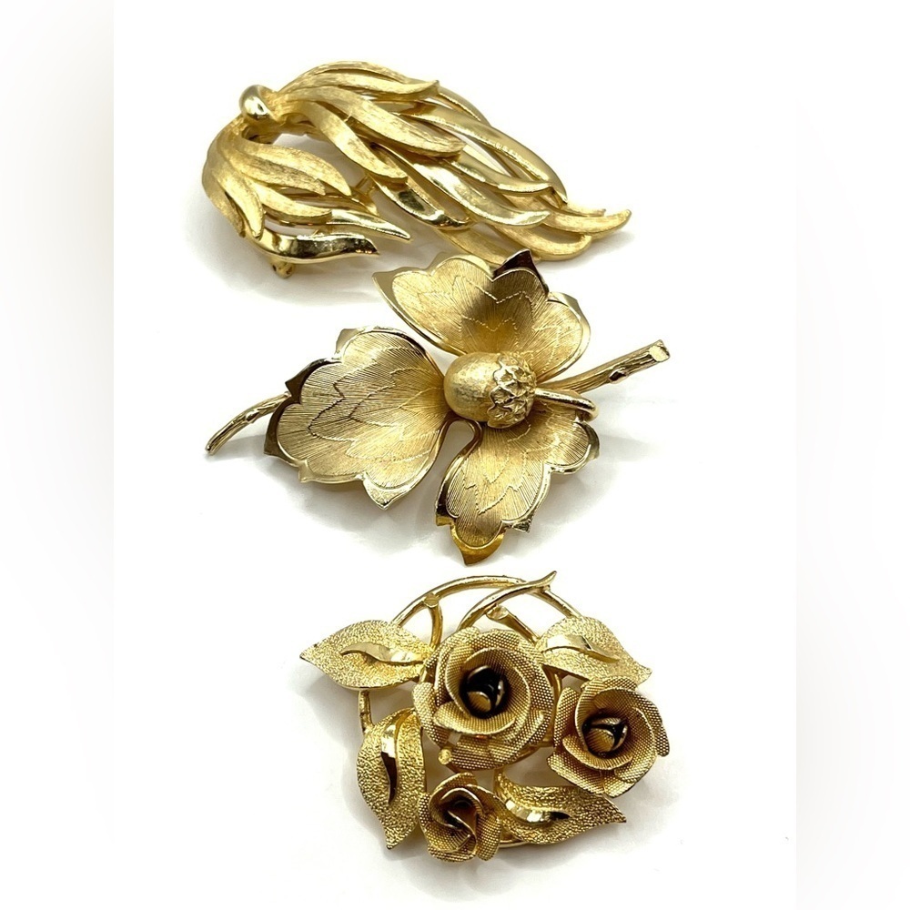 Vintage Brooches Roses Leaf Acorn Ribbon Pin Gold Tone Pins 3 VTG